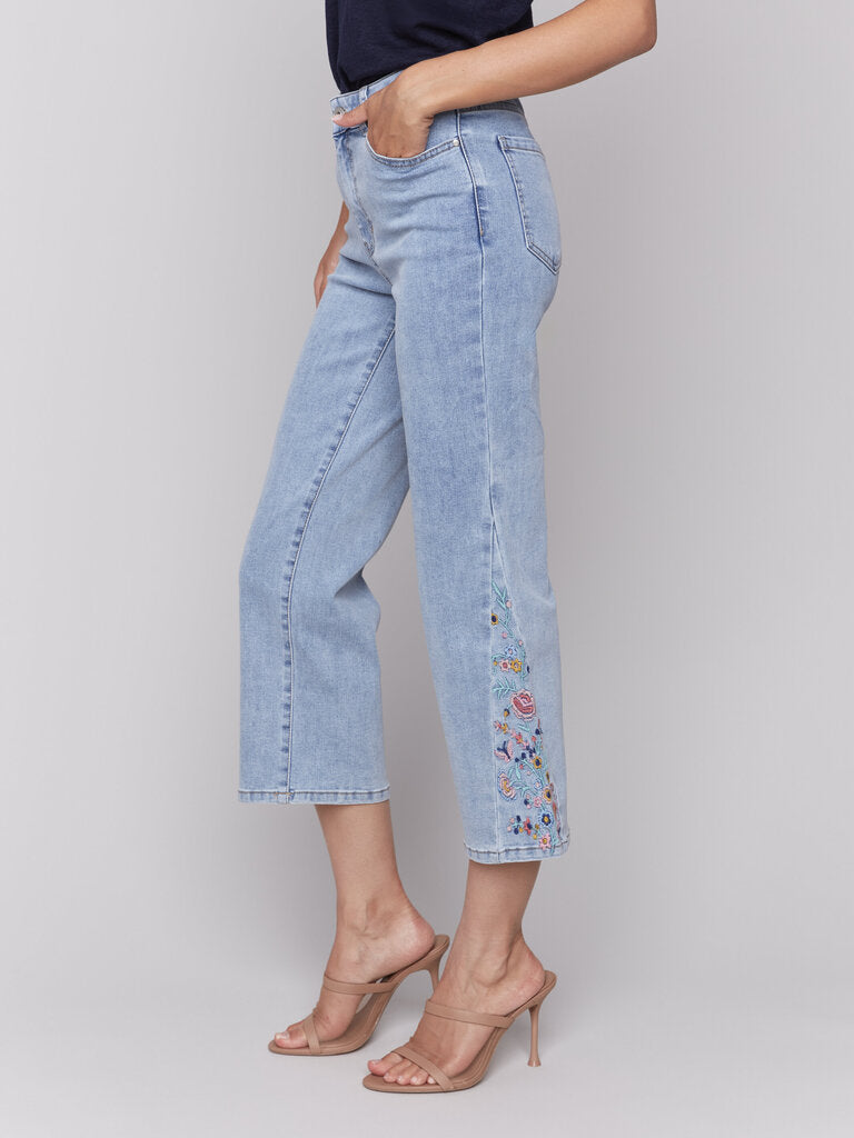 Side Cut Embroidered Flare Crop Jeans