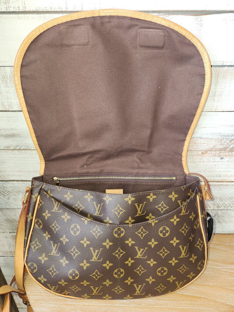 Menilmontant Messenger Bag