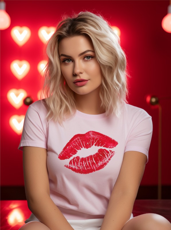 Graphic Red Lips Graphic Tee