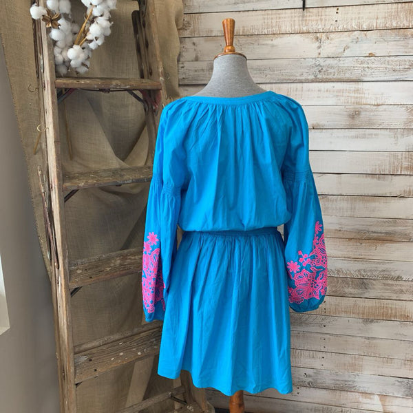 Embroidered V Neck LS Smock waist