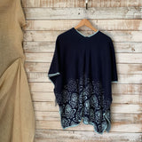 Open Front Paisley Design