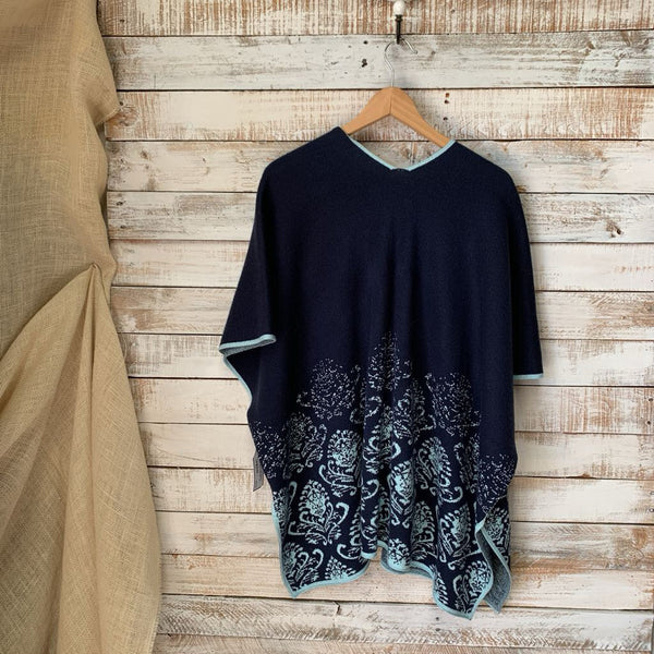 Open Front Paisley Design