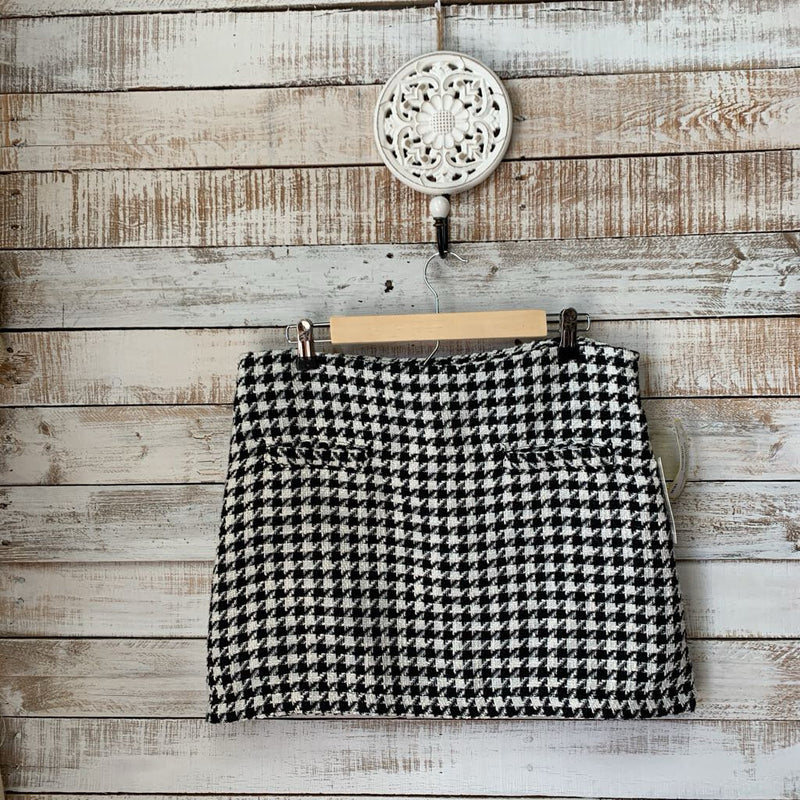 NEW Houndstooth Skirt